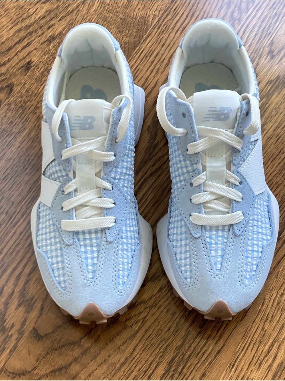 New Balance 327 Sneakers